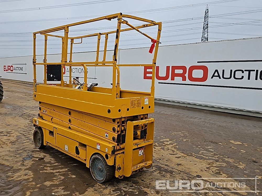 2012 Haulotte Compact 10N - Platformë ajrore: foto 3 2012 Haulotte Compact 10N - Platformë ajrore: foto 3