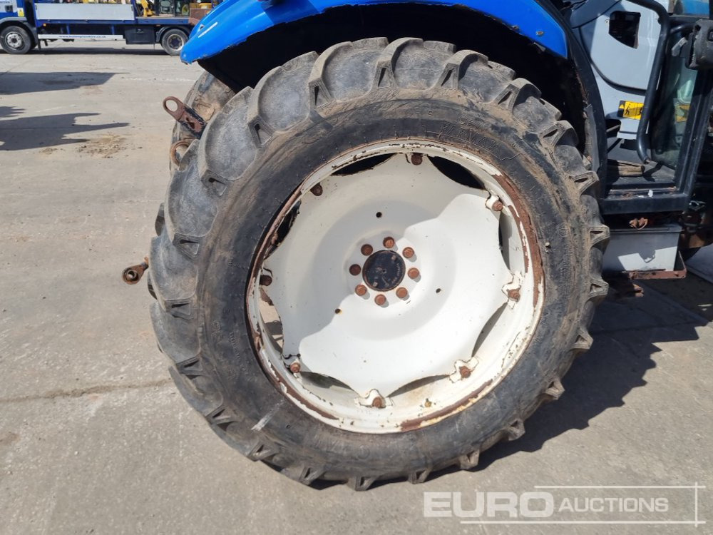 Traktor 2012 New Holland 2WD Tractor, Spool Valve (No Drive): foto 12