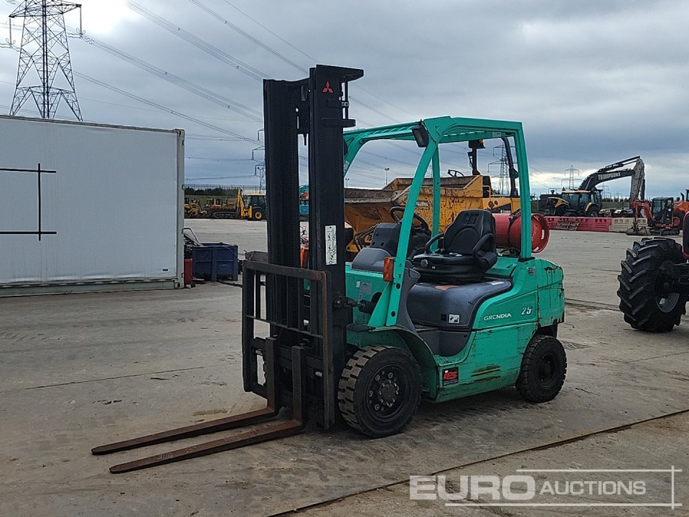 2013 Mitsubishi FG25N - Pirun ngritës: foto 1 2013 Mitsubishi FG25N - Pirun ngritës: foto 1