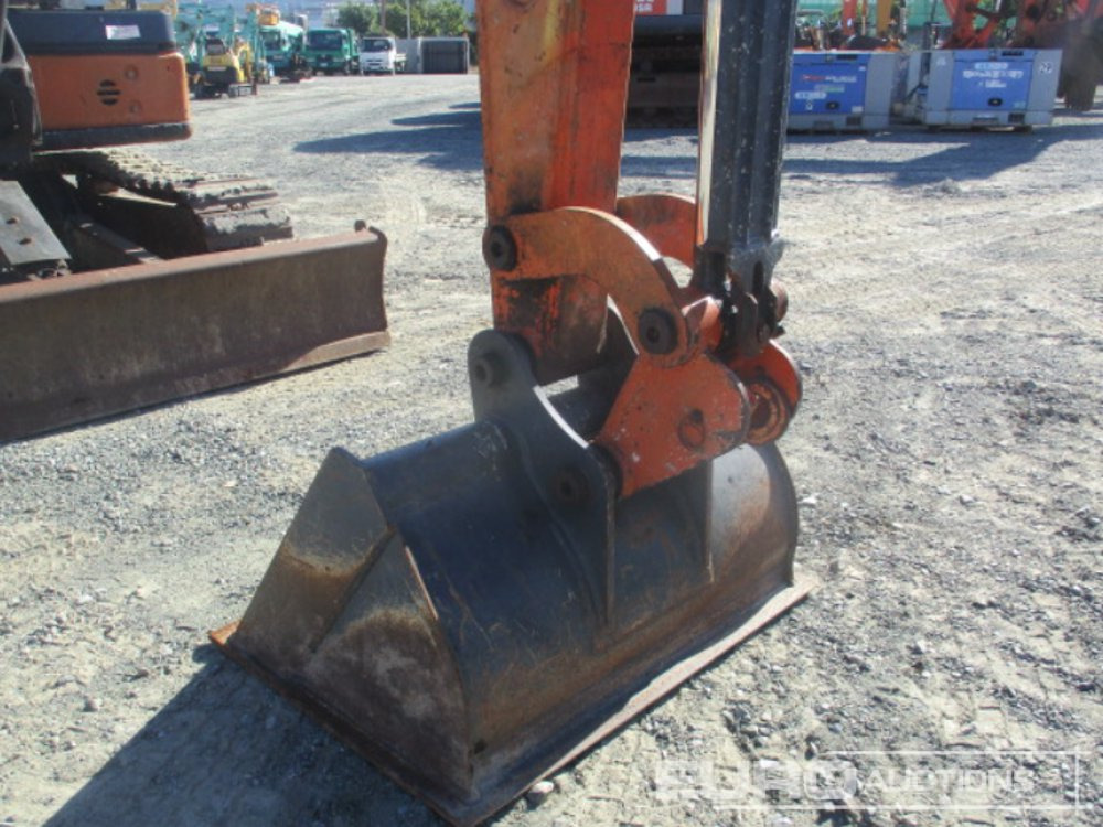 2014 Hitachi ZX30U-5A - Miniekskavator: foto 4 2014 Hitachi ZX30U-5A - Miniekskavator: foto 4