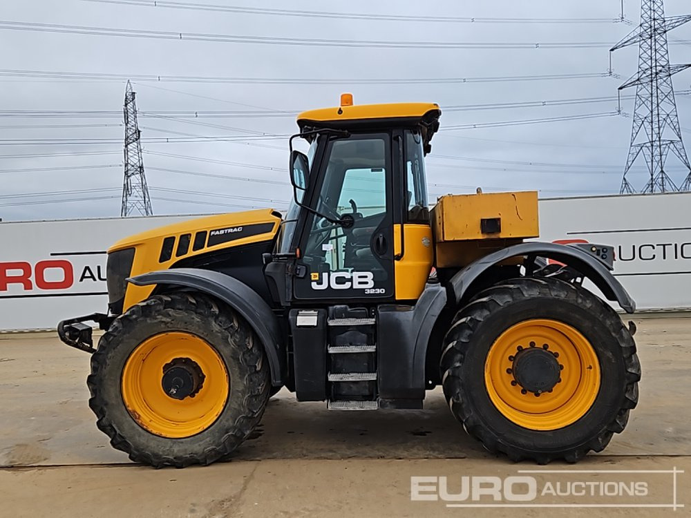 2014 JCB Fastrac 3230 - Traktor: foto 2 2014 JCB Fastrac 3230 - Traktor: foto 2