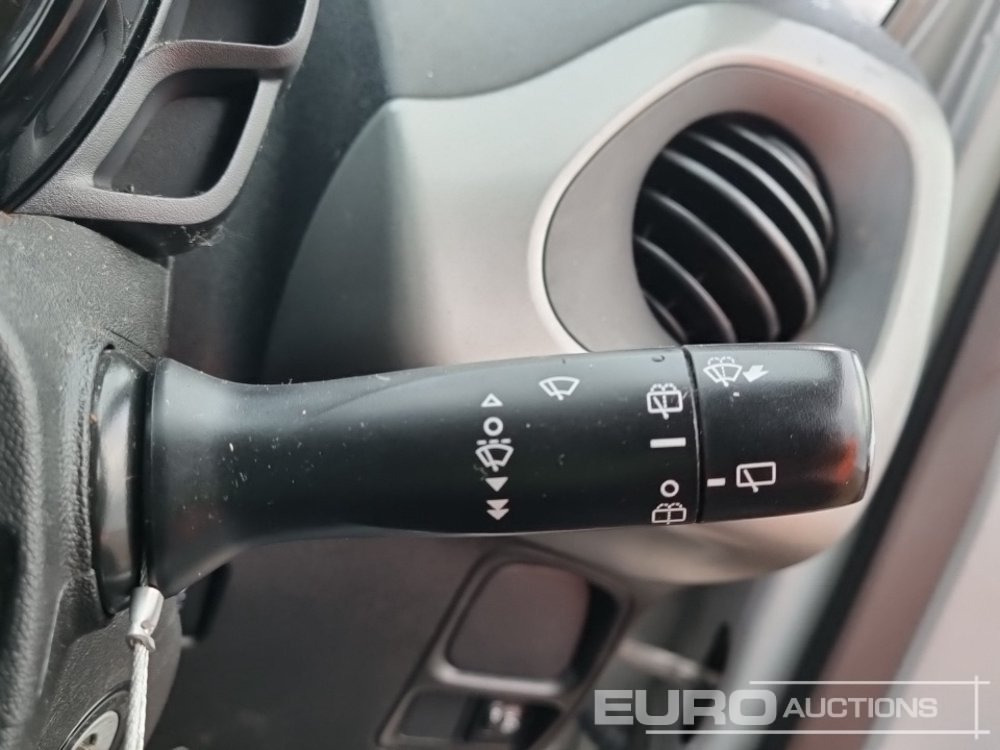 Veturë 2014 Peugeot 108: foto 33