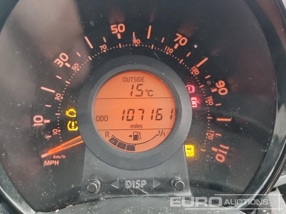 Veturë 2014 Peugeot 108: foto 36