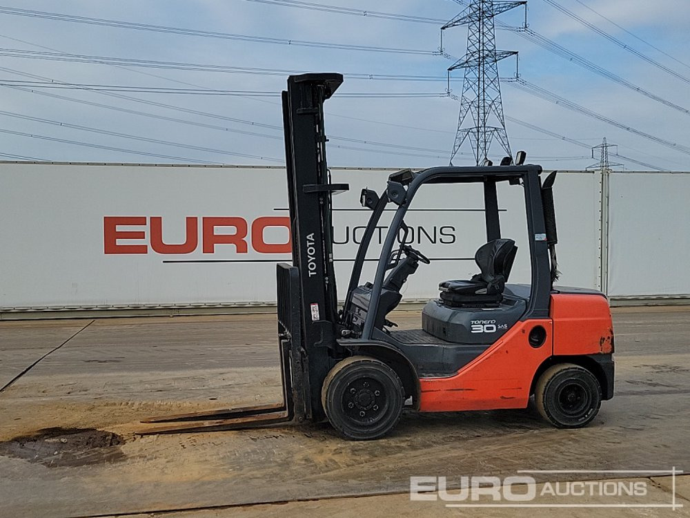 2014 Toyota 52-8FDF30 - Pirun ngritës: foto 2 2014 Toyota 52-8FDF30 - Pirun ngritës: foto 2
