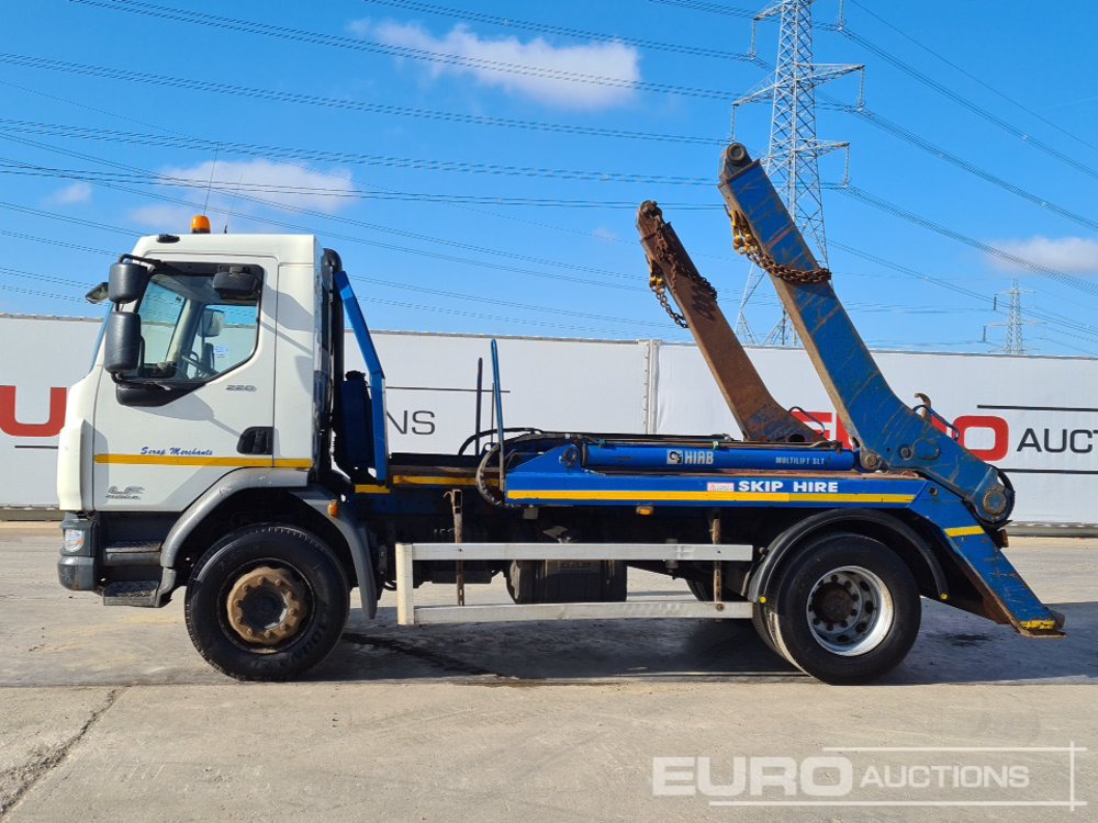 2015 DAF LF220 - Fadromë ngarkuese: foto 2 2015 DAF LF220 - Fadromë ngarkuese: foto 2