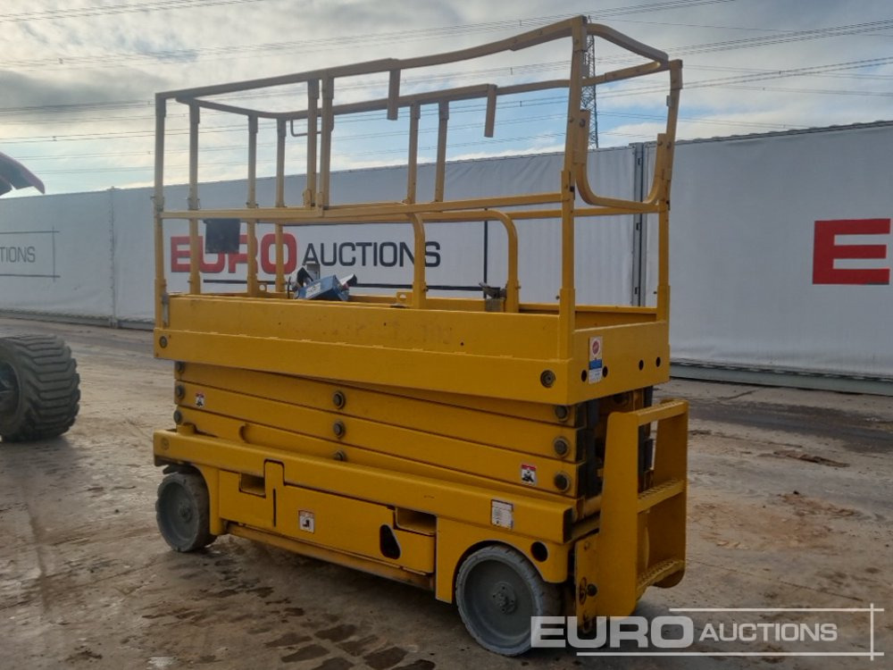2015 Haulotte Compact 10N - Platformë ajrore: foto 3 2015 Haulotte Compact 10N - Platformë ajrore: foto 3