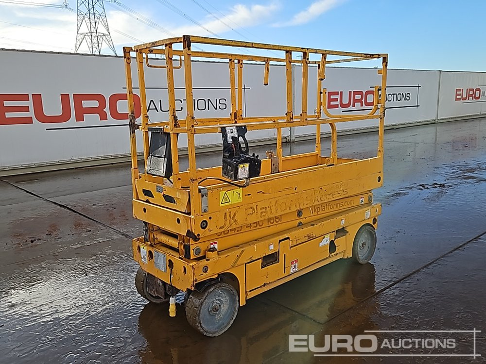 2015 Haulotte Compact 8 - Platformë ajrore: foto 1 2015 Haulotte Compact 8 - Platformë ajrore: foto 1