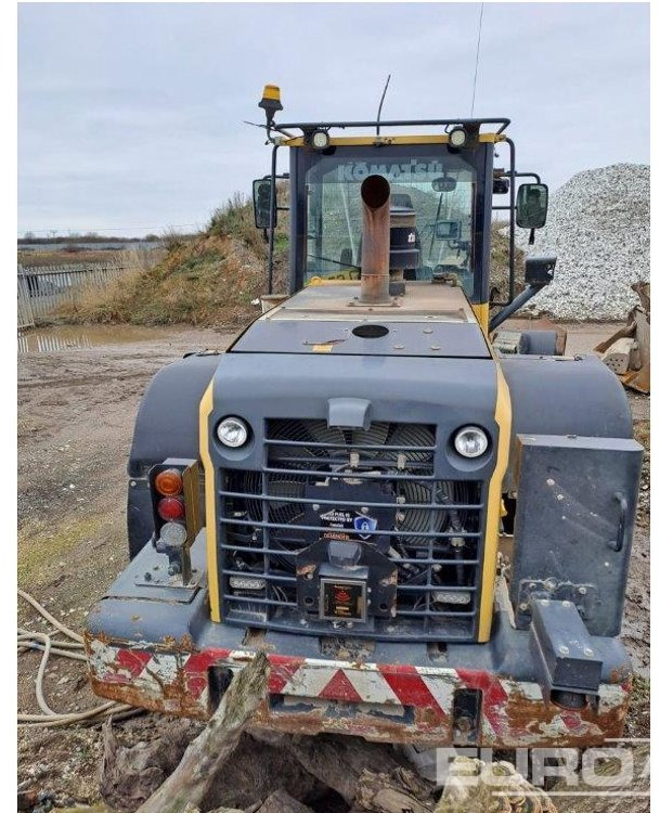 2015 Komatsu WA320-7 - Fadrom me goma: foto 5 2015 Komatsu WA320-7 - Fadrom me goma: foto 5