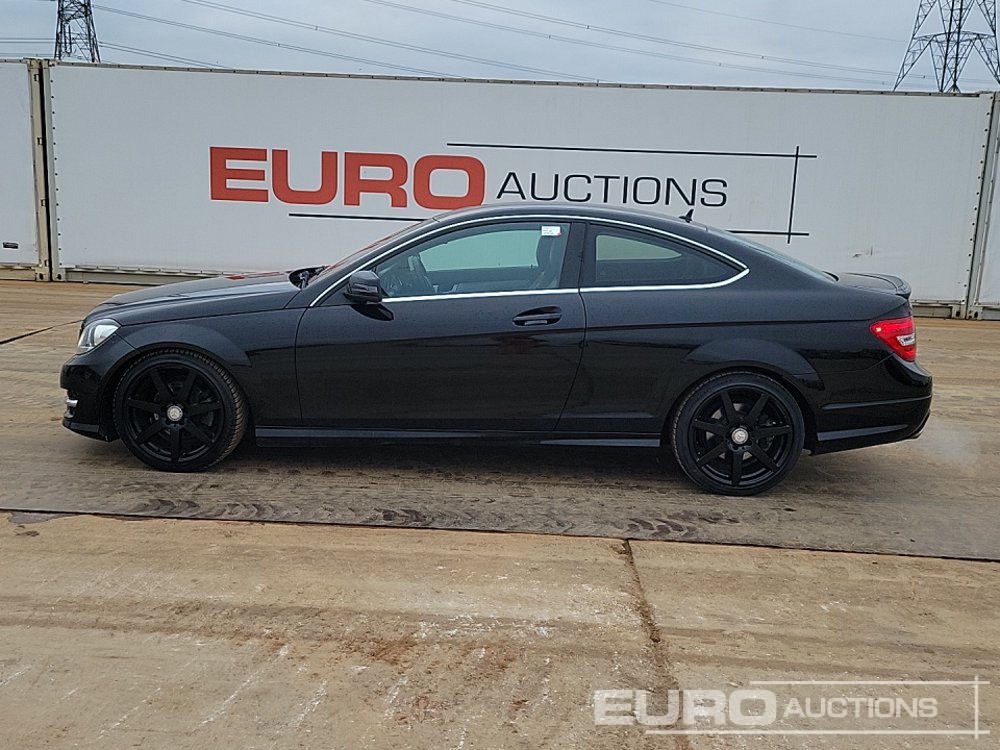 2015 Mercedes C250 AMG - Veturë: foto 2 2015 Mercedes C250 AMG - Veturë: foto 2
