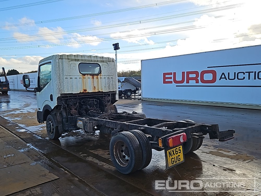 2015 Nissan NT400 - Kamion kabinë-shasi: foto 3 2015 Nissan NT400 - Kamion kabinë-shasi: foto 3