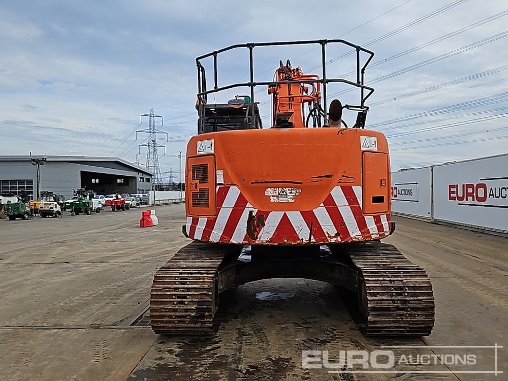 2016 Hitachi ZX225USLC-5B - Ekskavator me zinxhirë: foto 4 2016 Hitachi ZX225USLC-5B - Ekskavator me zinxhirë: foto 4