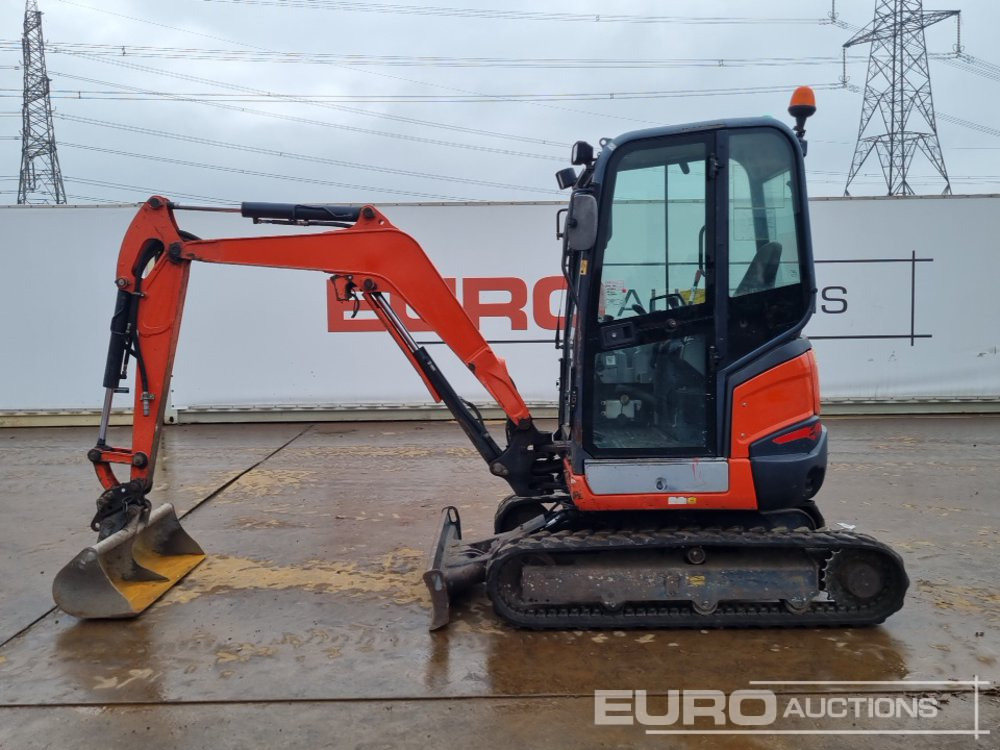 2016 Kubota U27-4 - Miniekskavator: foto 2 2016 Kubota U27-4 - Miniekskavator: foto 2
