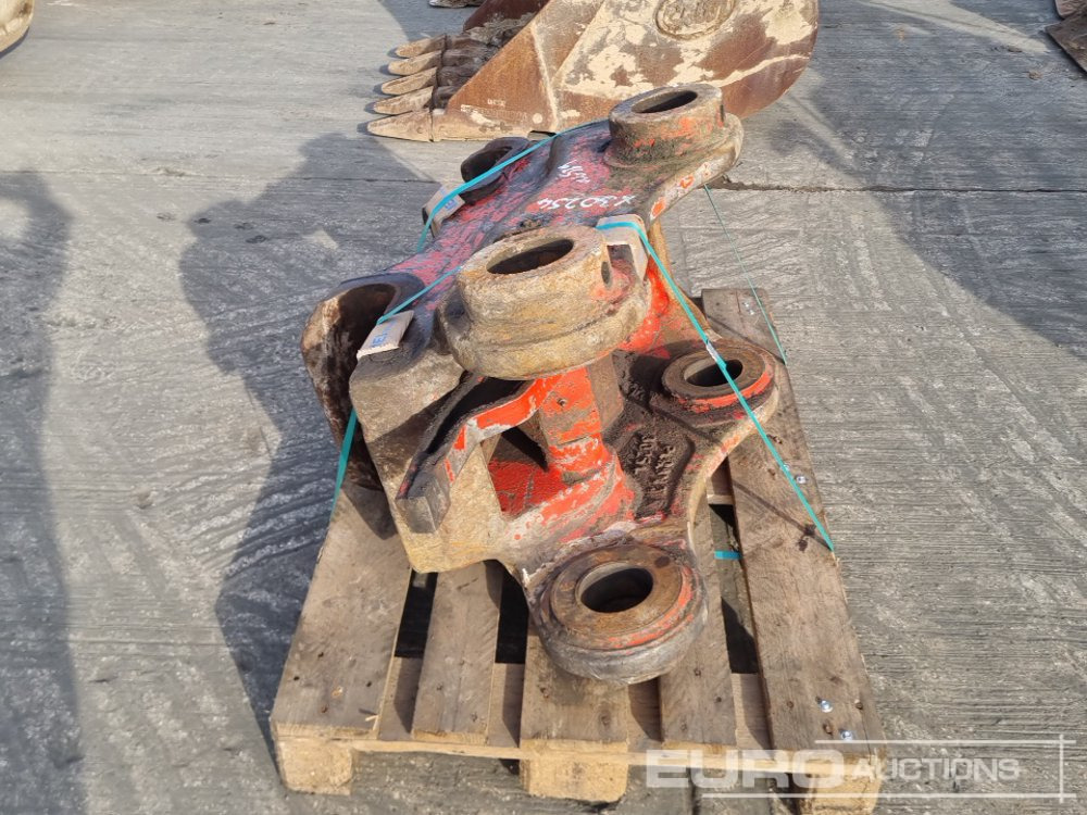 2016 Miller Hydraulic Double Lock QH 100mm Pin to suit 40 Ton Excavator - Bashkues i shpejtë: foto 4 2016 Miller Hydraulic Double Lock QH 100mm Pin to suit 40 Ton Excavator - Bashkues i shpejtë: foto 4