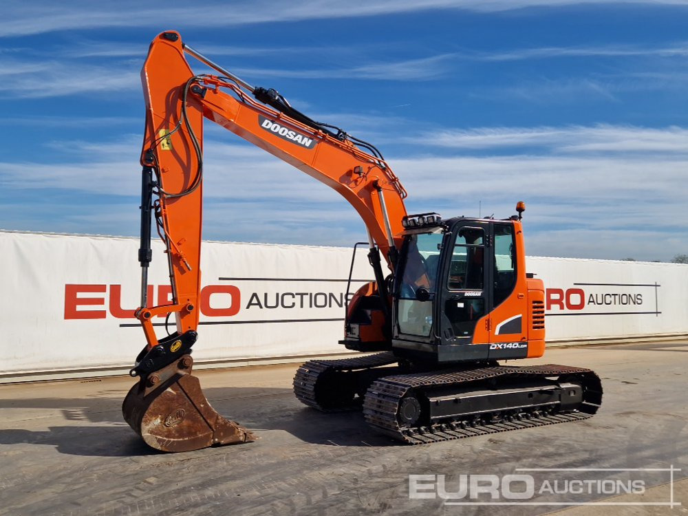 2017 Doosan DX140LCR -5 - Ekskavator me zinxhirë: foto 1 2017 Doosan DX140LCR -5 - Ekskavator me zinxhirë: foto 1
