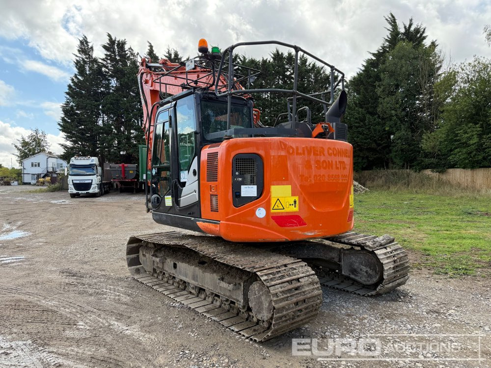 2017 Hitachi ZX135US-6 - Ekskavator me zinxhirë: foto 3 2017 Hitachi ZX135US-6 - Ekskavator me zinxhirë: foto 3