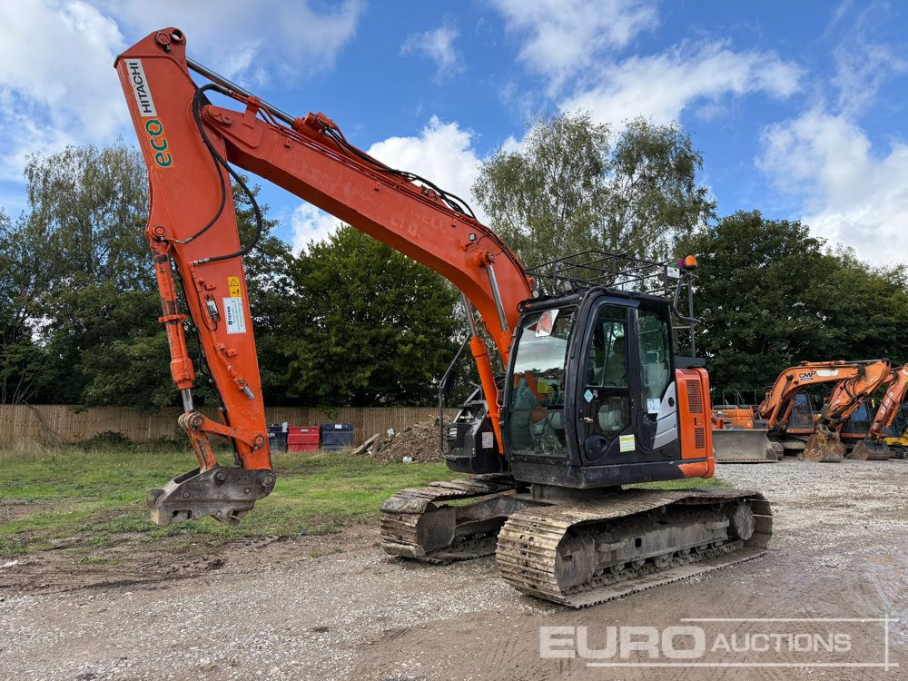 2017 Hitachi ZX135US-6 - Ekskavator me zinxhirë: foto 1 2017 Hitachi ZX135US-6 - Ekskavator me zinxhirë: foto 1
