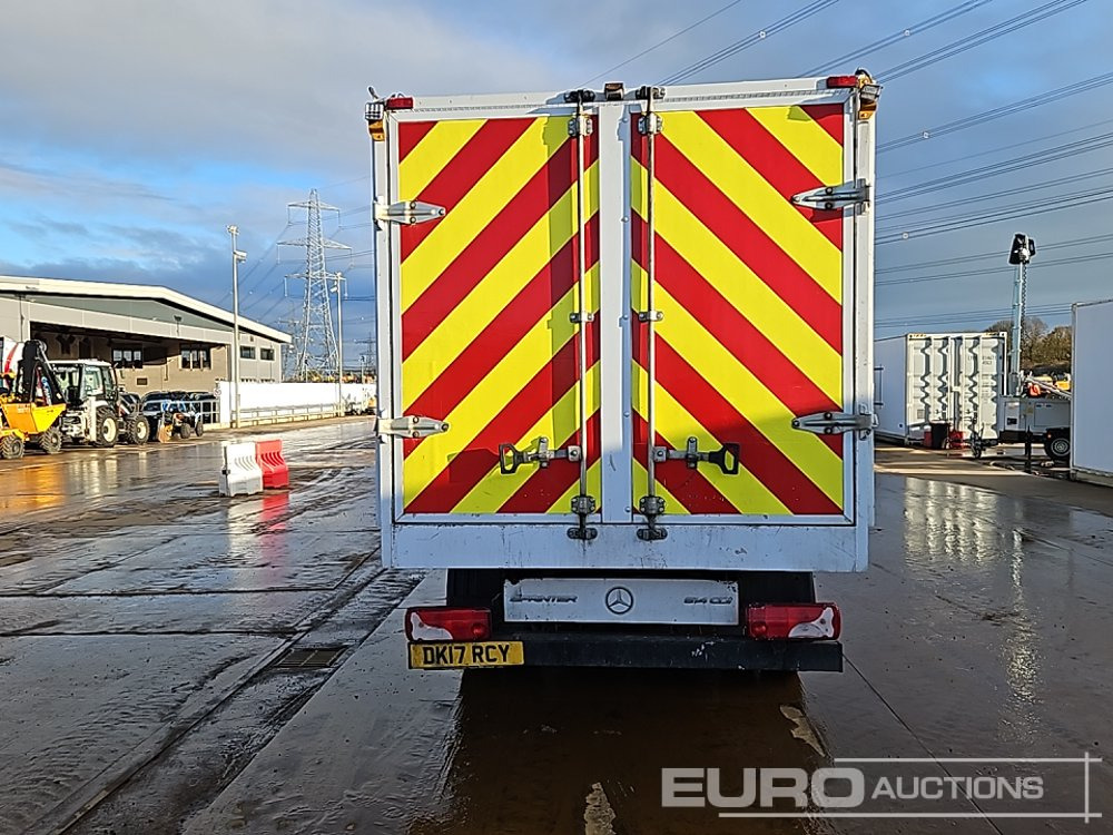 2017 Mercedes Sprinter - Kamioncine vetëshkarkuese: foto 4 2017 Mercedes Sprinter - Kamioncine vetëshkarkuese: foto 4