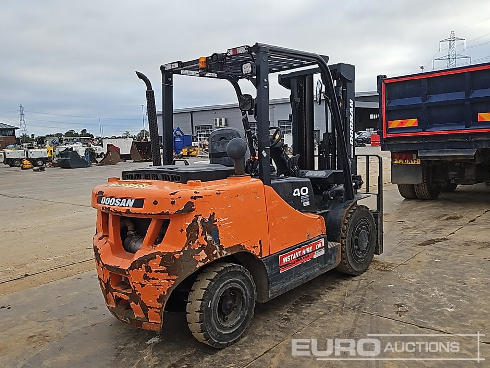 2018 Doosan D40SC-7 - Pirun ngritës: foto 5 2018 Doosan D40SC-7 - Pirun ngritës: foto 5
