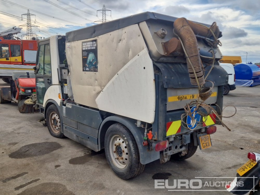 2018 Hako Citymaster 2200 - Makinë fshirëse për rrugët: foto 3 2018 Hako Citymaster 2200 - Makinë fshirëse për rrugët: foto 3