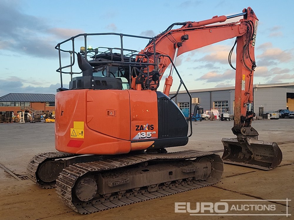 2018 Hitachi ZX135US-6 - Ekskavator me zinxhirë: foto 5 2018 Hitachi ZX135US-6 - Ekskavator me zinxhirë: foto 5