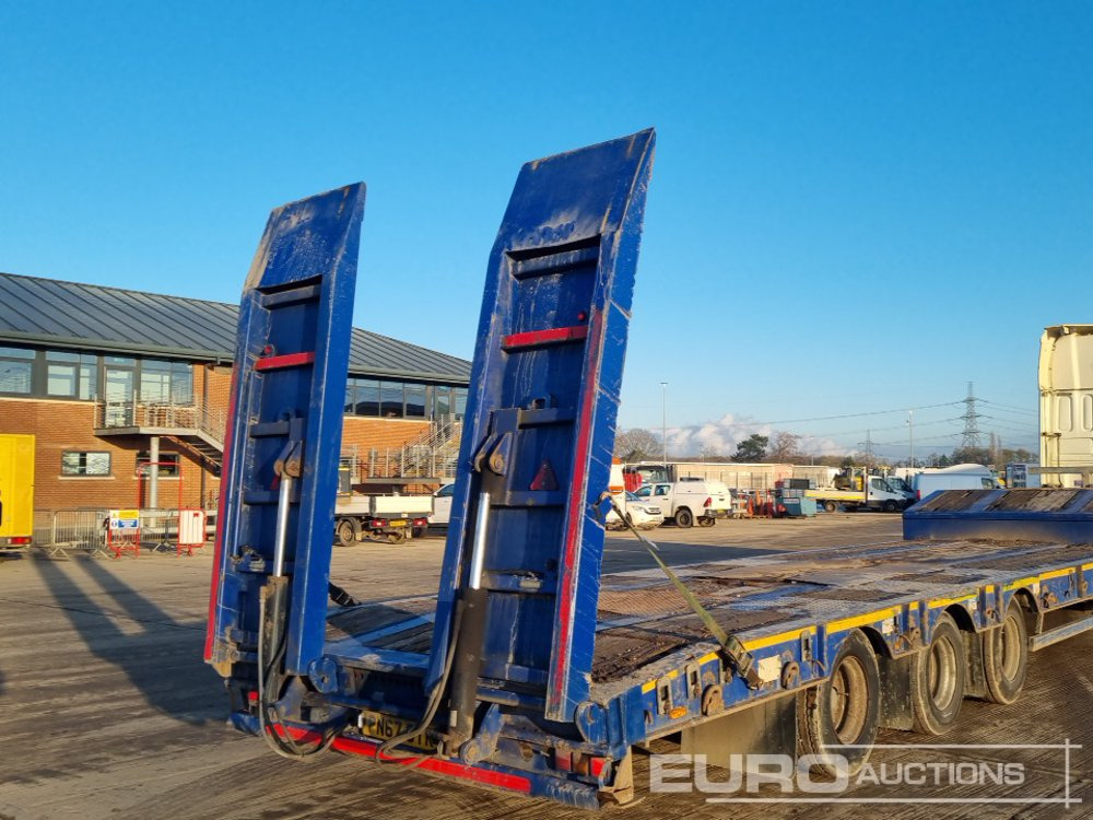2018 McCauley Tri Axle Step Frame Low Loader Trailer, Out Riggers, Hydraulic Ramps - Gjysmë rimorkio me plan ngarkimi të ulët: foto 5 2018 McCauley Tri Axle Step Frame Low Loader Trailer, Out Riggers, Hydraulic Ramps - Gjysmë rimorkio me plan ngarkimi të ulët: foto 5