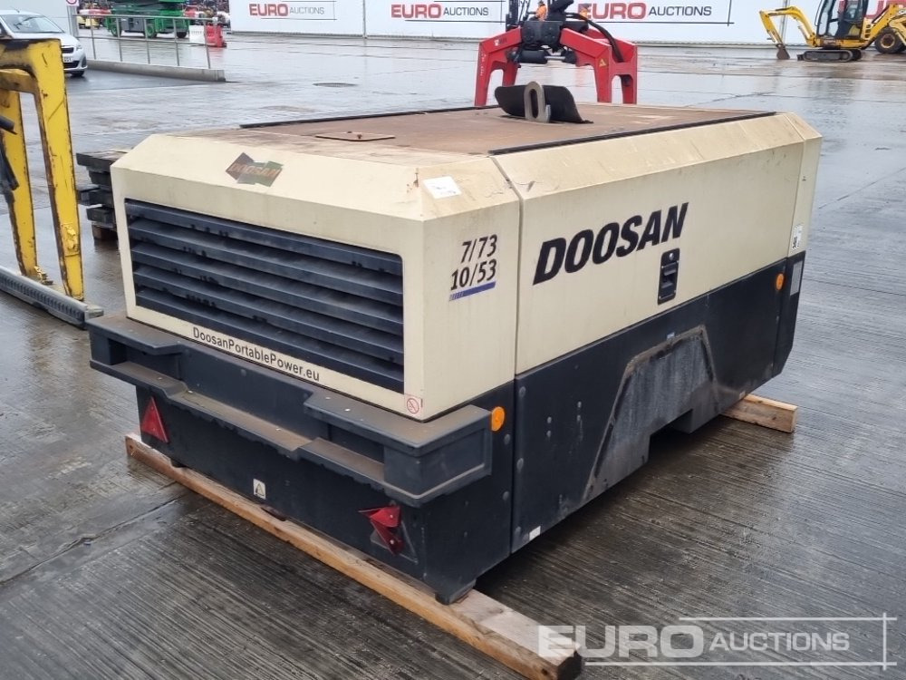 2019 Doosan 7/73-10/53 250CFM - Kompresor ajri: foto 5 2019 Doosan 7/73-10/53 250CFM - Kompresor ajri: foto 5