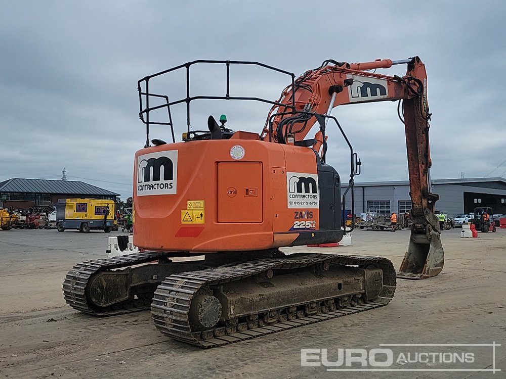2019 Hitachi ZX225 USLC-6 - Ekskavator me zinxhirë: foto 5 2019 Hitachi ZX225 USLC-6 - Ekskavator me zinxhirë: foto 5