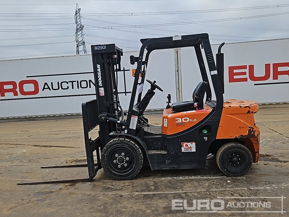 2020 Doosan D30GP - Pirun ngritës: foto 2 2020 Doosan D30GP - Pirun ngritës: foto 2