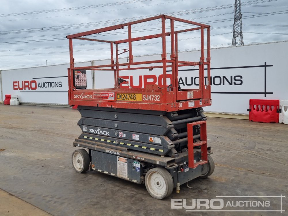 2020 SkyJack SJ4732
SJ16 - Platformë ajrore: foto 3 2020 SkyJack SJ4732
SJ16 - Platformë ajrore: foto 3