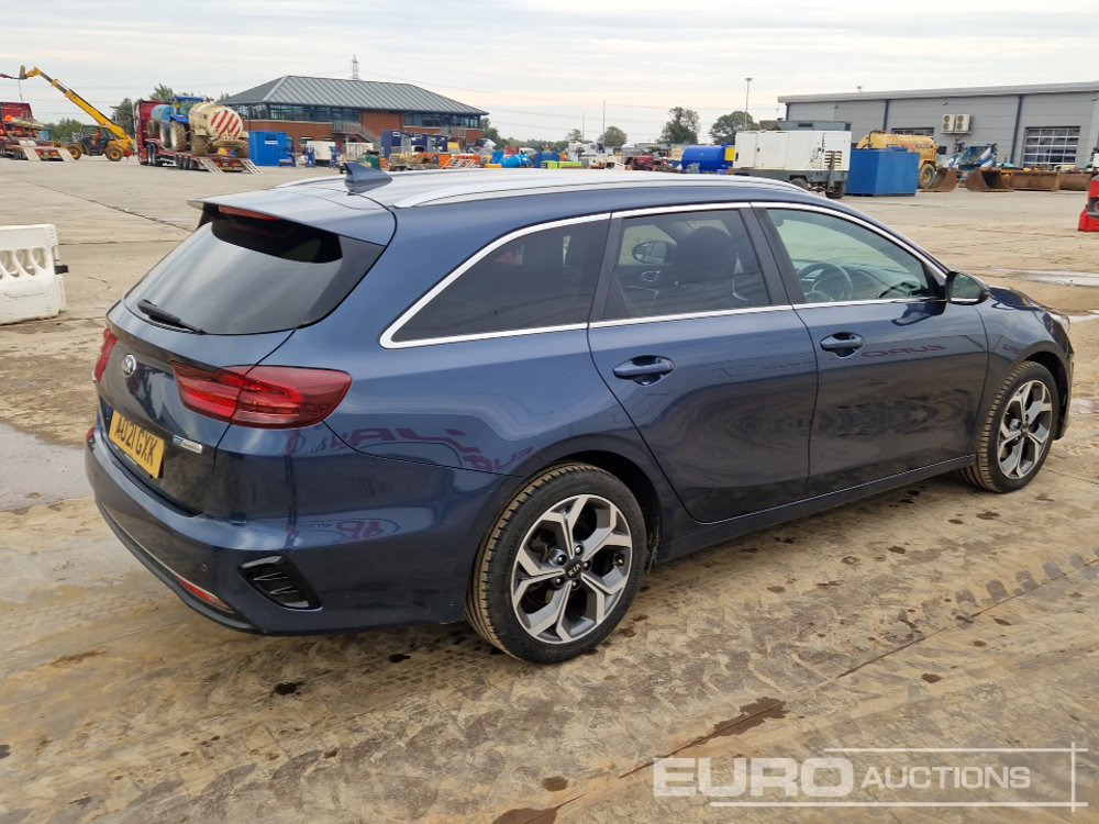 2021 Kia Ceed - Veturë: foto 5 2021 Kia Ceed - Veturë: foto 5