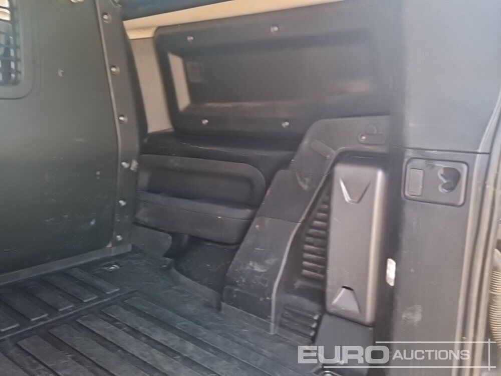 SUV 2021 Land Rover Defender: foto 27 SUV 2021 Land Rover Defender: foto 27