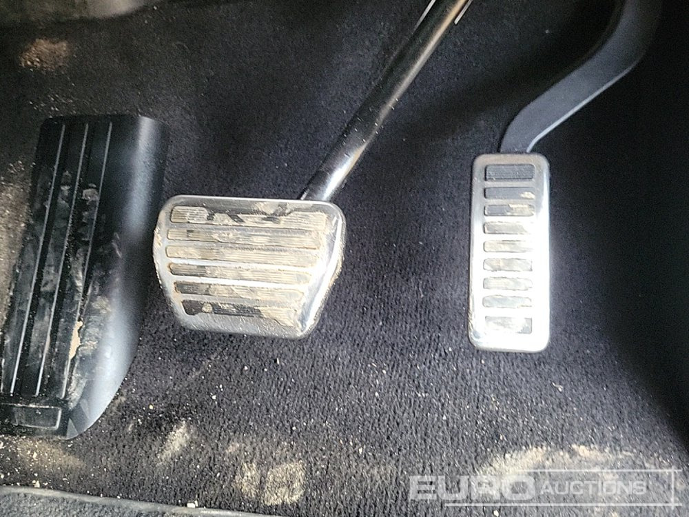 SUV 2021 Land Rover Discovery D300 HSE: foto 33