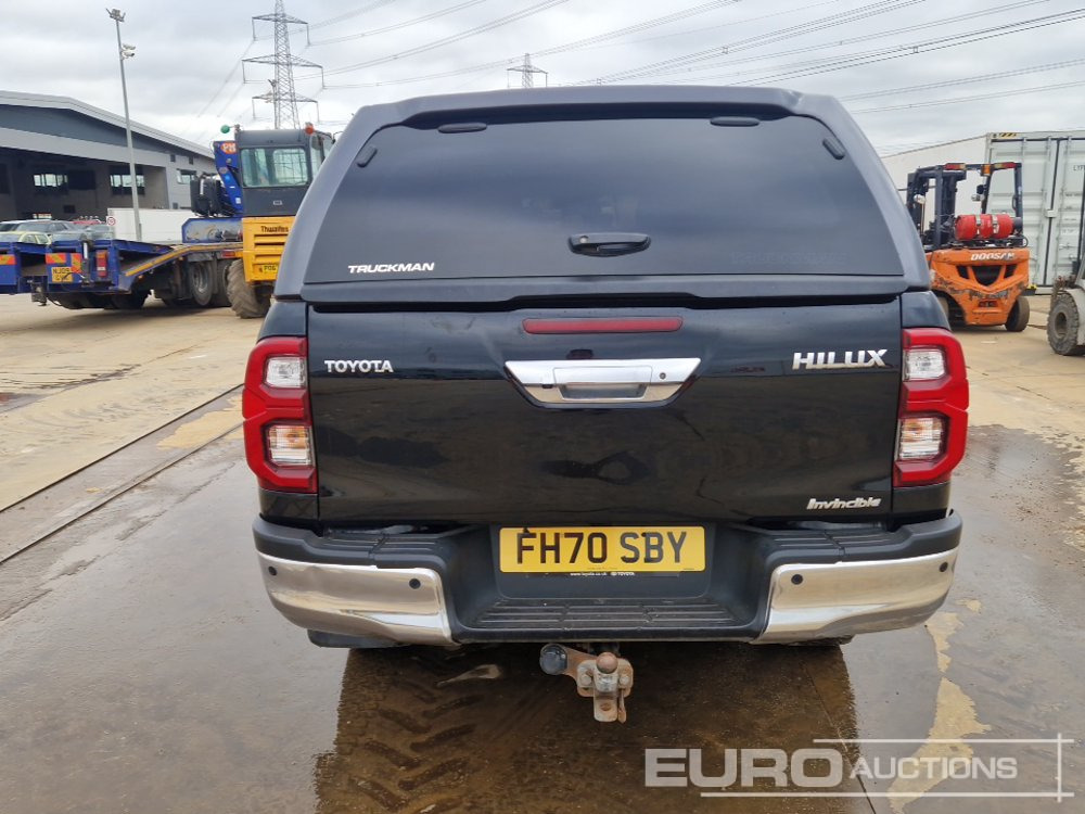 2021 Toyota Hilux Invincible - Pick up: foto 4 2021 Toyota Hilux Invincible - Pick up: foto 4