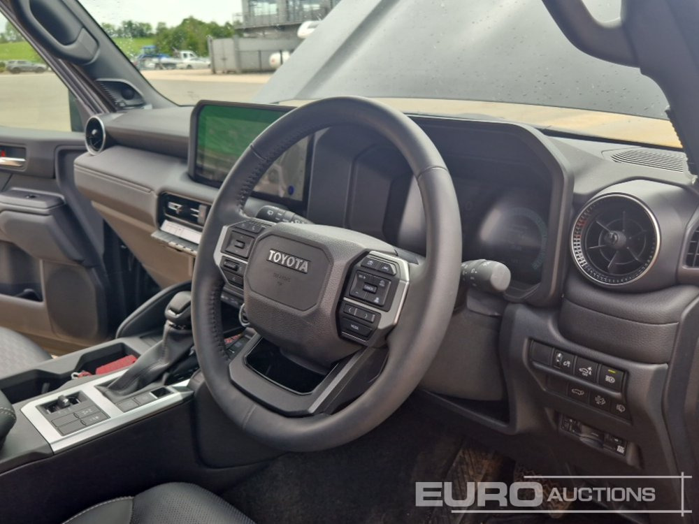 SUV 2024 Toyota Land Cruiser: foto 35