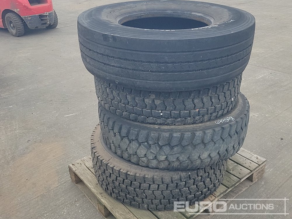 315/80-22.5 Tyre (2 of), 315/70-22.5 Tyre (2 of) - Gomë: foto 4 315/80-22.5 Tyre (2 of), 315/70-22.5 Tyre (2 of) - Gomë: foto 4