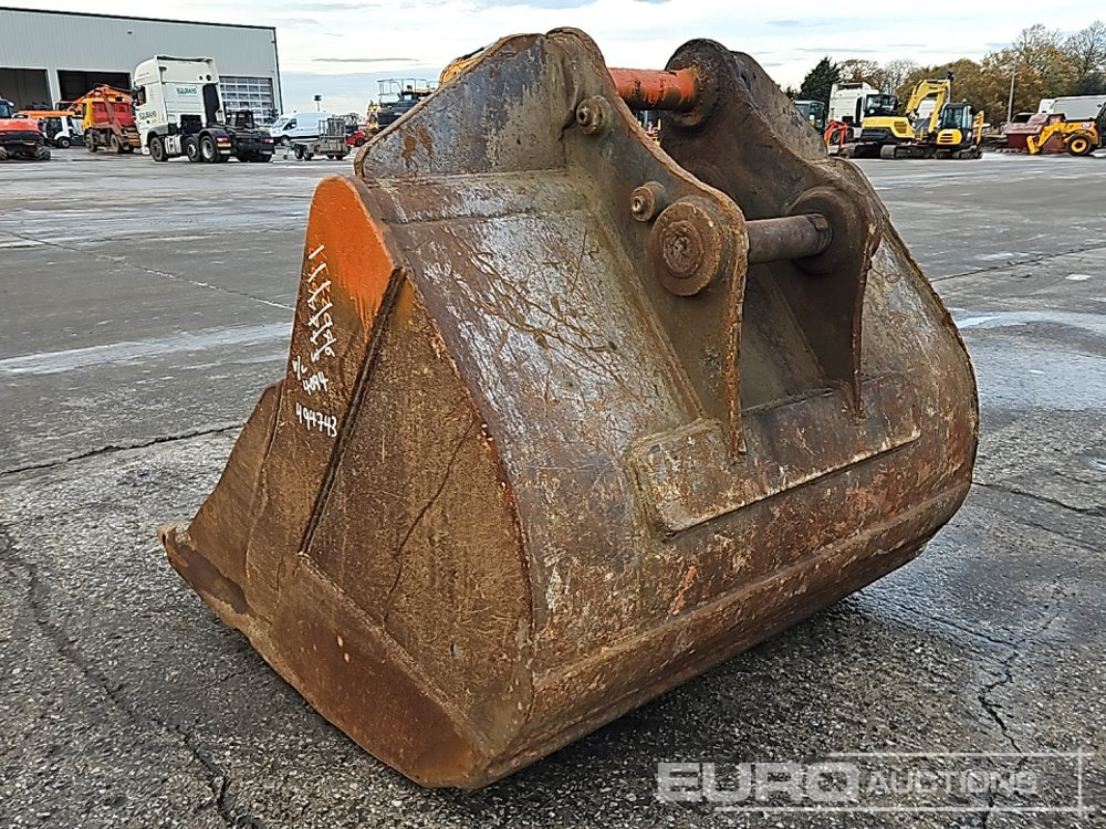 60" Digging Bucket 80mm Pin to suit 20 Ton Excavator - Kovë: foto 3 60" Digging Bucket 80mm Pin to suit 20 Ton Excavator - Kovë: foto 3