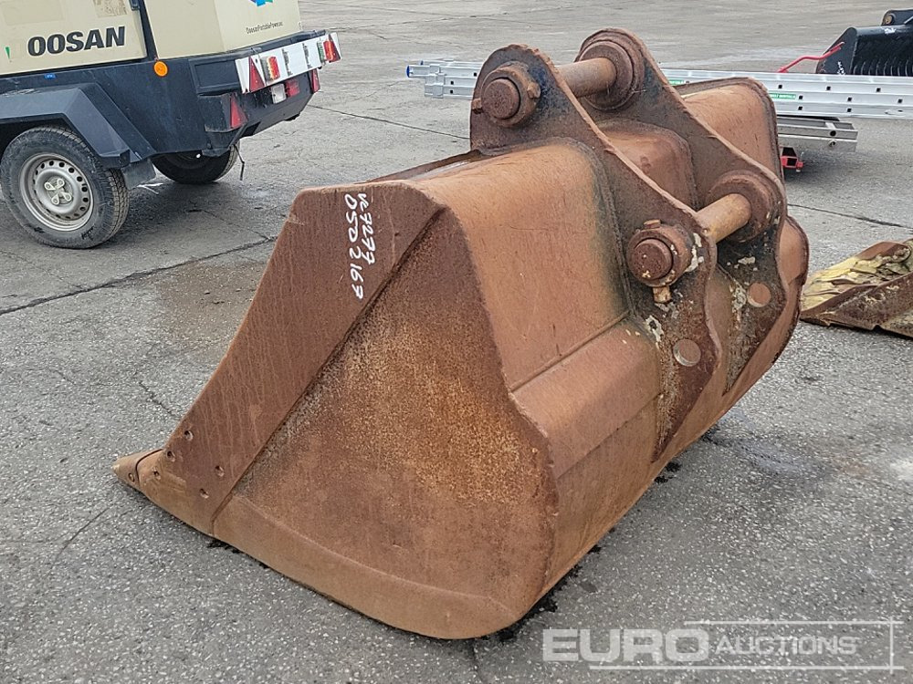 60" Digging Bucket 80mm Pin to suit 20 Ton Excavator - Kovë: foto 3 60" Digging Bucket 80mm Pin to suit 20 Ton Excavator - Kovë: foto 3