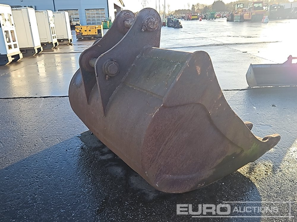 66" Digging Bucket 80mm Pin to suit 20 Ton Excavator - Kovë: foto 5 66" Digging Bucket 80mm Pin to suit 20 Ton Excavator - Kovë: foto 5