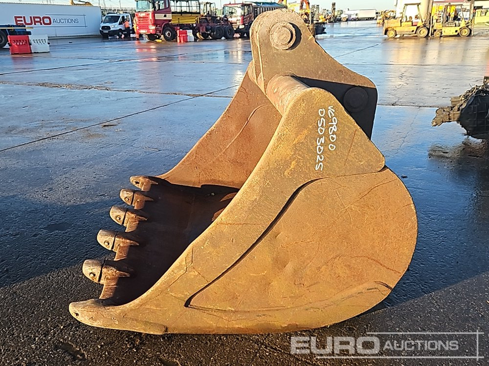 66" Digging Bucket 80mm Pin to suit 20 Ton Excavator - Kovë: foto 2 66" Digging Bucket 80mm Pin to suit 20 Ton Excavator - Kovë: foto 2