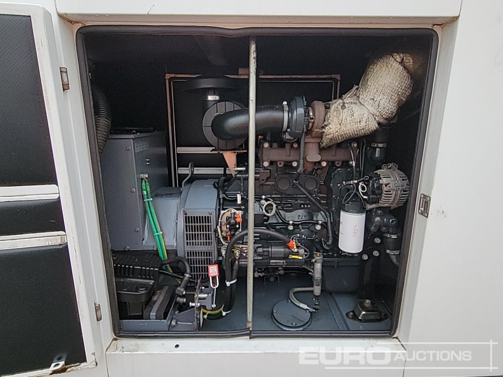 Set gjeneratori Aggreko Generator, FPT Engine: foto 13 Set gjeneratori Aggreko Generator, FPT Engine: foto 13