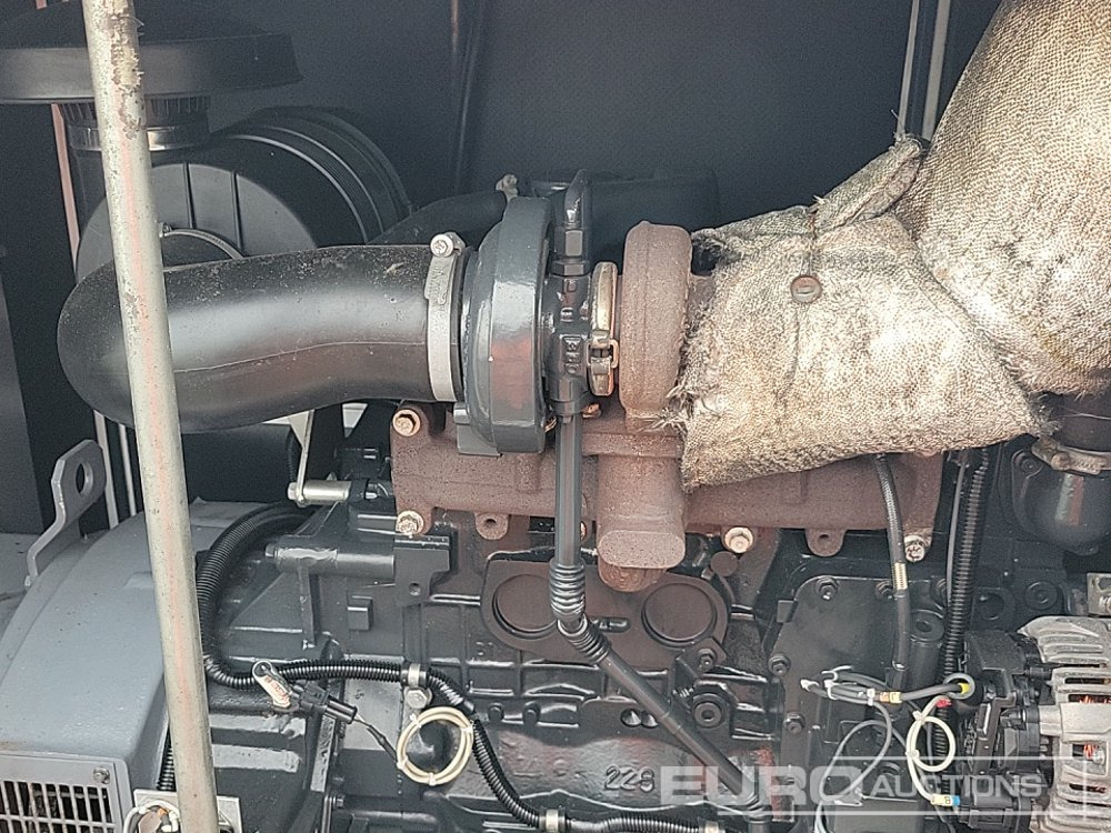 Set gjeneratori Aggreko Generator, FPT Engine: foto 20 Set gjeneratori Aggreko Generator, FPT Engine: foto 20