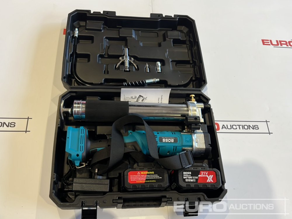 Boss 21 Volt Lithium Battery Cordless Grease Gun, 2 Batteries, Charger, Case, Shoulder Strap, Extension Pieces and Fittings - Pajisje ndërtimi: foto 2 Boss 21 Volt Lithium Battery Cordless Grease Gun, 2 Batteries, Charger, Case, Shoulder Strap, Extension Pieces and Fittings - Pajisje ndërtimi: foto 2