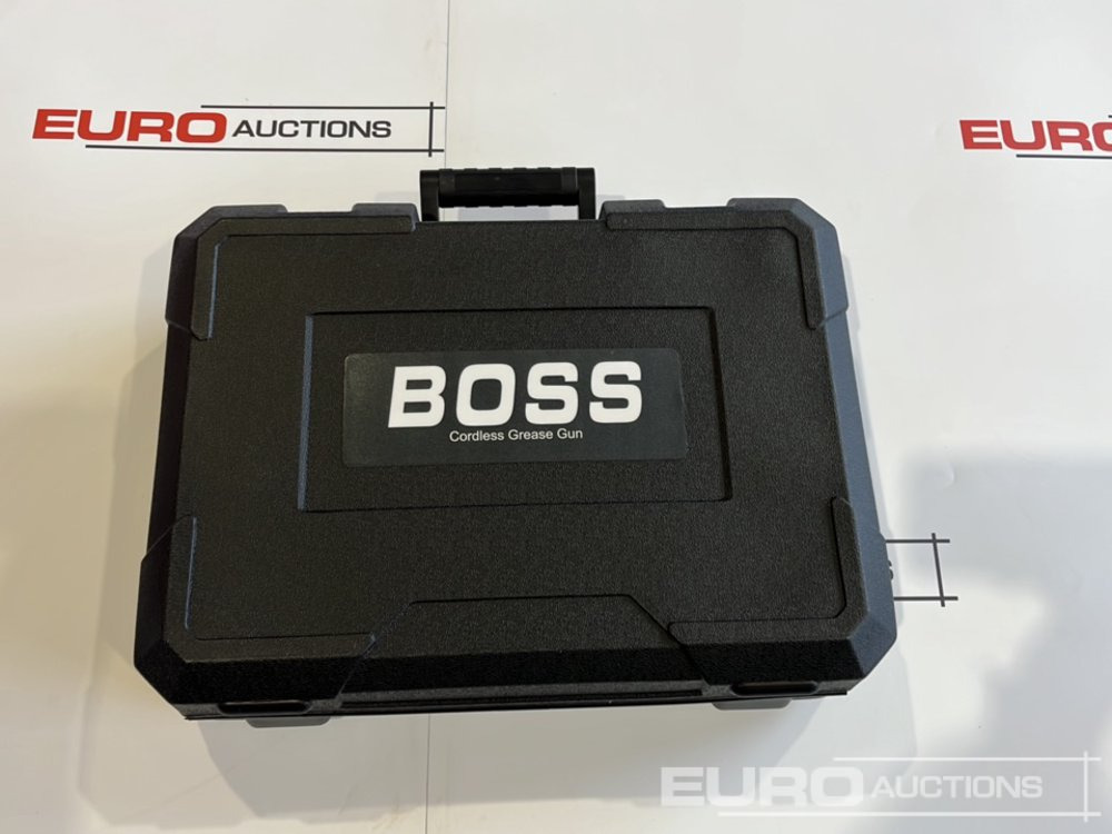 Boss 21 Volt Lithium Battery Cordless Grease Gun, 2 Batteries, Charger, Case, Shoulder Strap, Extension Pieces and Fittings - Pajisje ndërtimi: foto 1 Boss 21 Volt Lithium Battery Cordless Grease Gun, 2 Batteries, Charger, Case, Shoulder Strap, Extension Pieces and Fittings - Pajisje ndërtimi: foto 1