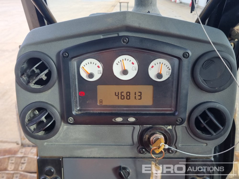 Buldozer CAT D3K LGP: foto 41 Buldozer CAT D3K LGP: foto 41