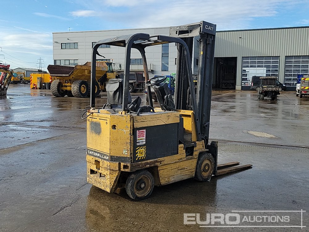 CAT M40D - Pirun ngritës: foto 5 CAT M40D - Pirun ngritës: foto 5