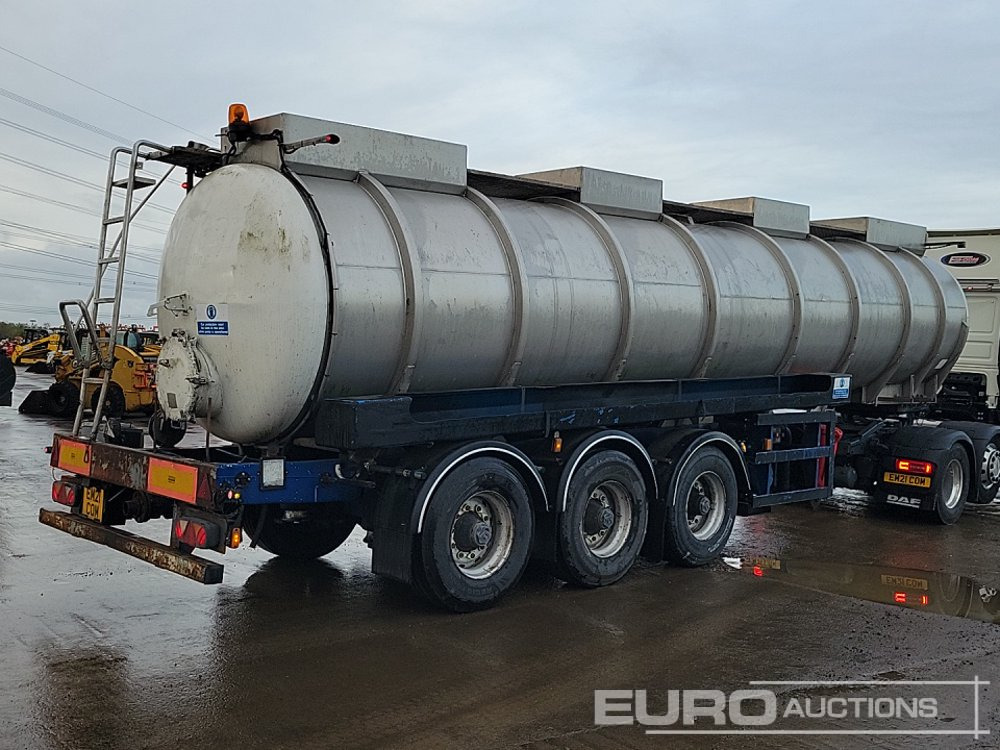 Crane Freuhauf Tri Axle Tanker Trailer - Gjysmë rimorkio me bot: foto 5 Crane Freuhauf Tri Axle Tanker Trailer - Gjysmë rimorkio me bot: foto 5