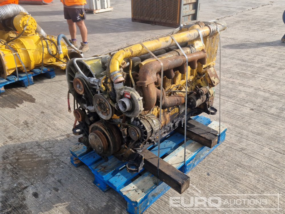 Deutz 6 Cylinder Engine - Motori: foto 1 Deutz 6 Cylinder Engine - Motori: foto 1