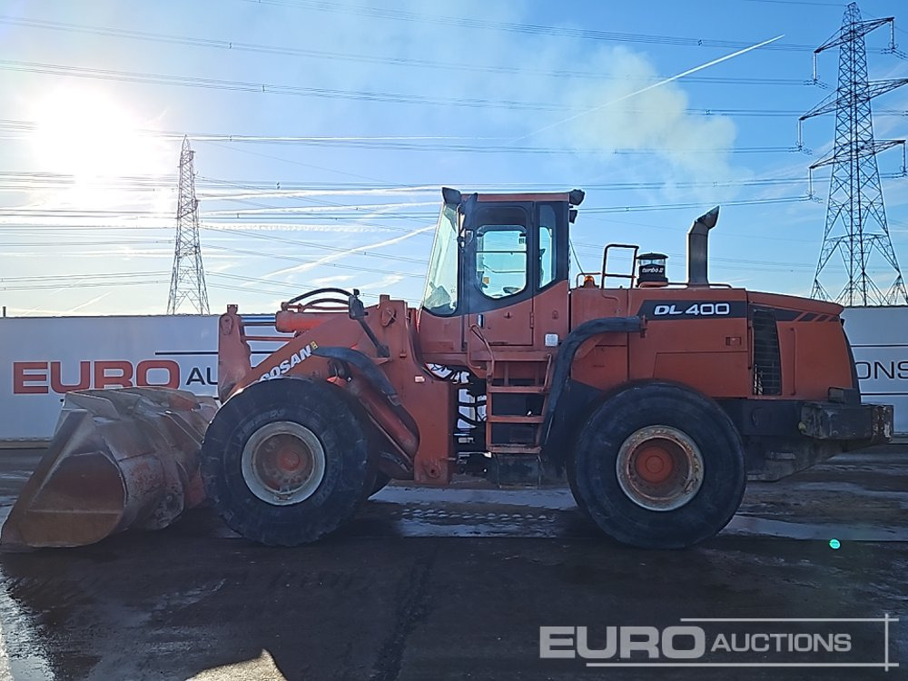 Doosan DL400 - Fadrom me goma: foto 2 Doosan DL400 - Fadrom me goma: foto 2