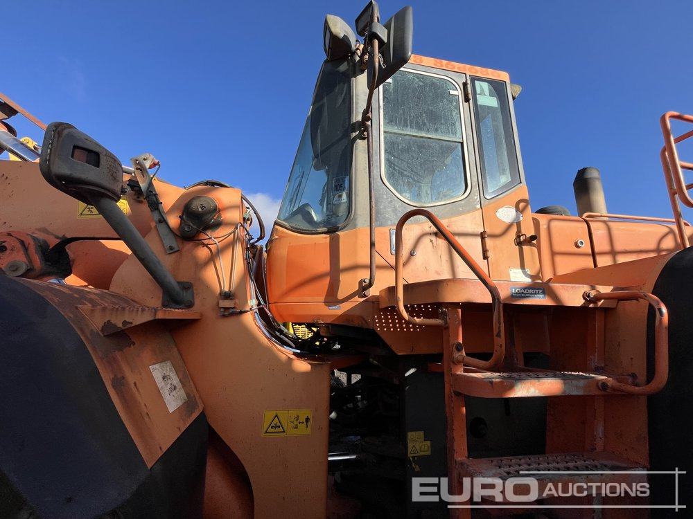 Doosan DL400 - Fadrom me goma: foto 1 Doosan DL400 - Fadrom me goma: foto 1