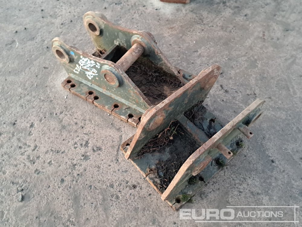 Hammer Headstock 45mm Pin to suit 4-6 Ton Excavator (2 of) - Kovë: foto 4 Hammer Headstock 45mm Pin to suit 4-6 Ton Excavator (2 of) - Kovë: foto 4